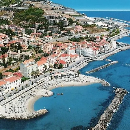 Apartment La Casa Di Bianca Santo Stefano al Mare